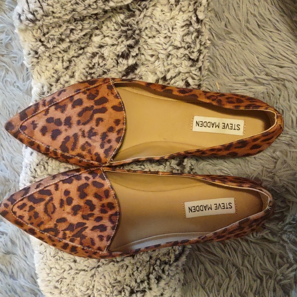 Steve Madden leopard flats